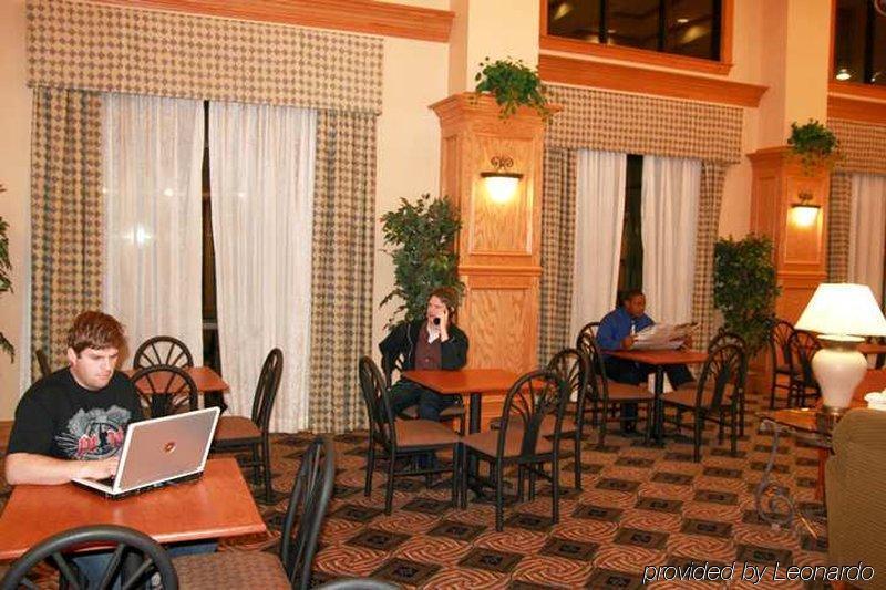 Hampton Inn&Suites Nacogdoches Restaurant photo